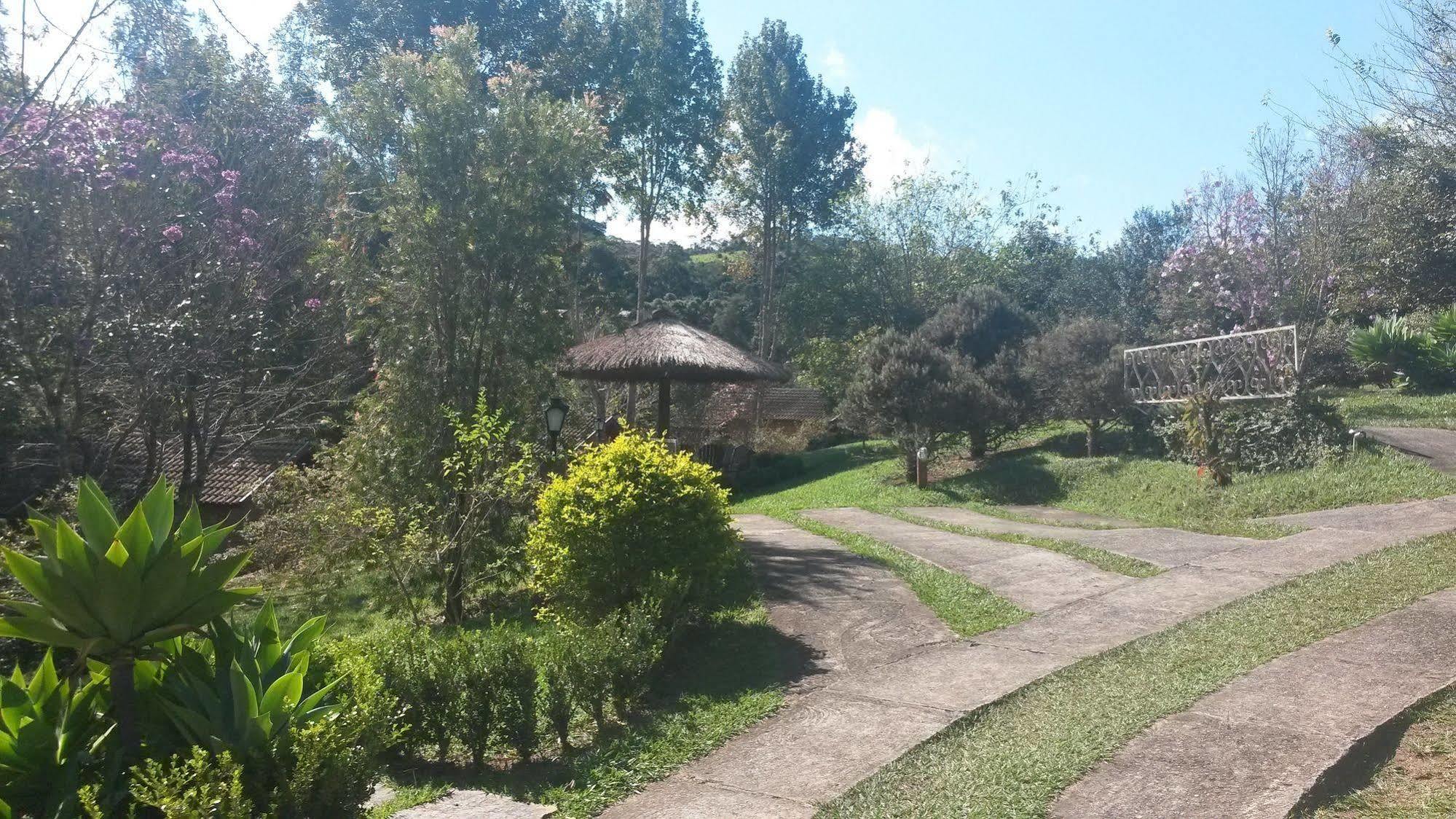 Pousada Quatro Estacoes Santo Antônio do Pinhal Kültér fotó